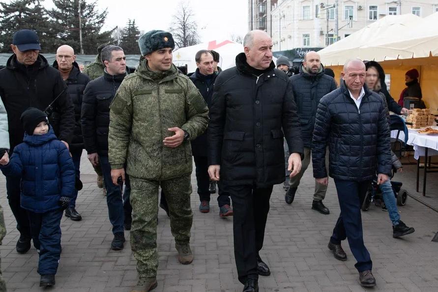 Глава КЧР посетил всероссийскую выставку трофейной техники из зоны СВО