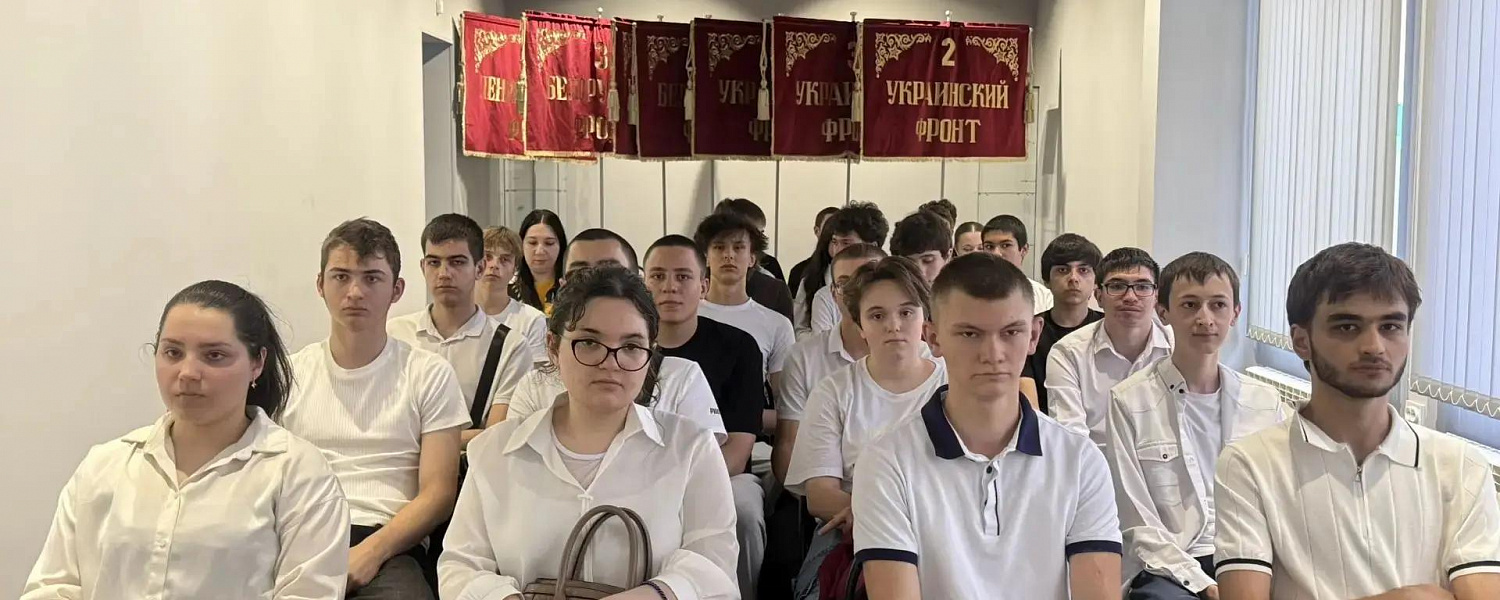 В КЧР состоялся тематический показ документального фильма «Код доступа: Дальневосточная Победа»